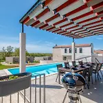 ヴィラ Casa Vitale By Istrabook *
