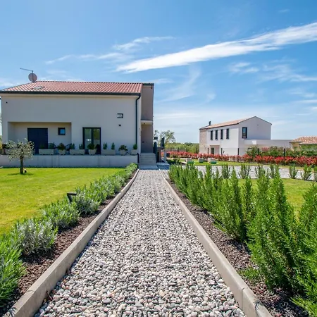 Casa Vitale Villa Basici